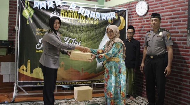 Santri Hudatul Muna 2 Dapat Penyuluhan Kenakan Remaja dan Medsos