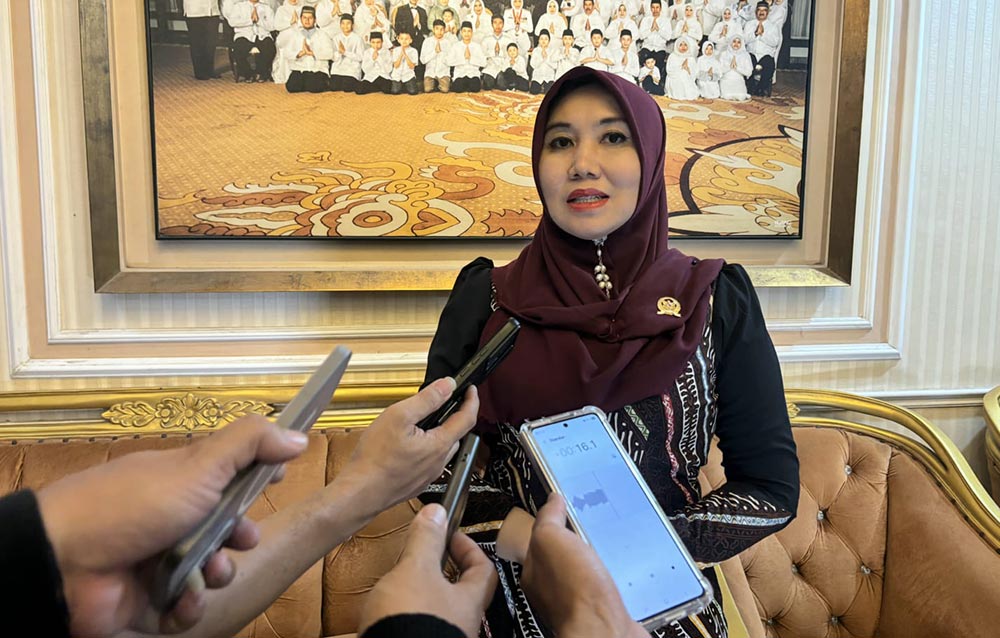 Lia Istifhama, Anggota DPD RI.