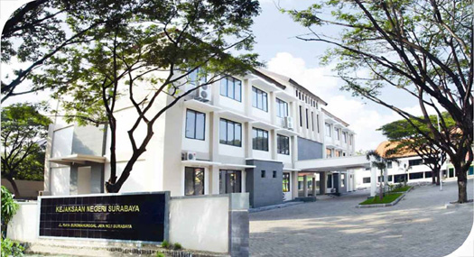 kantor kejari surabaya. foto via korannusantara.com