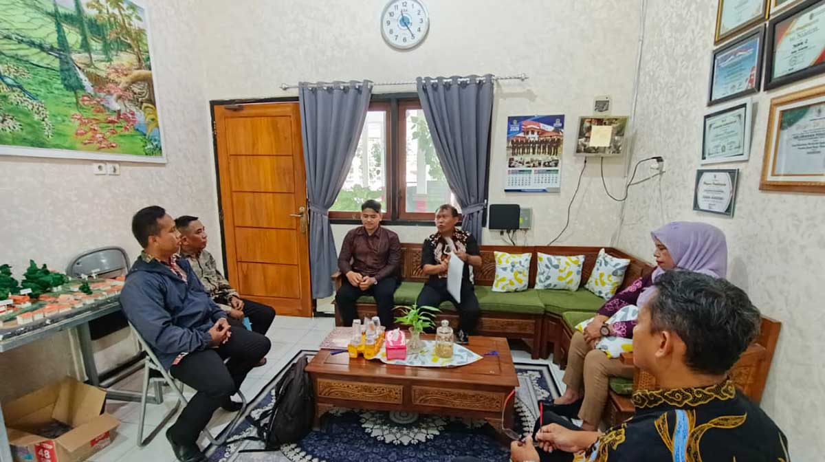 Koordinasi PTSL 2026 yang dilakukan petugas dari Kantah Kota Pasuruan.