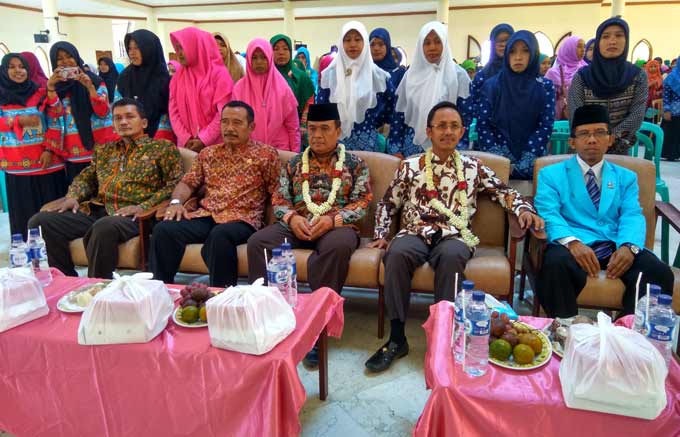 Bupati Pamekasan saat menghadiri acara tasyakuran dan rakerda 2 Himpaudi Pamekasan.