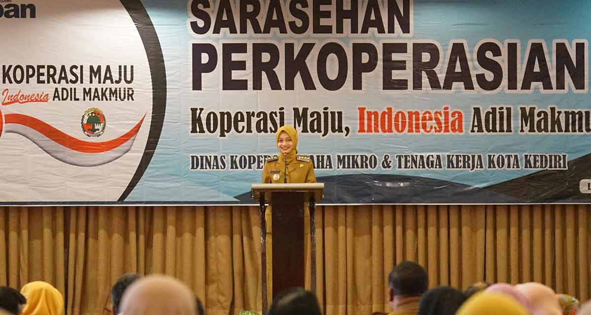 Wali Kota Kediri saat memberi sambutan.