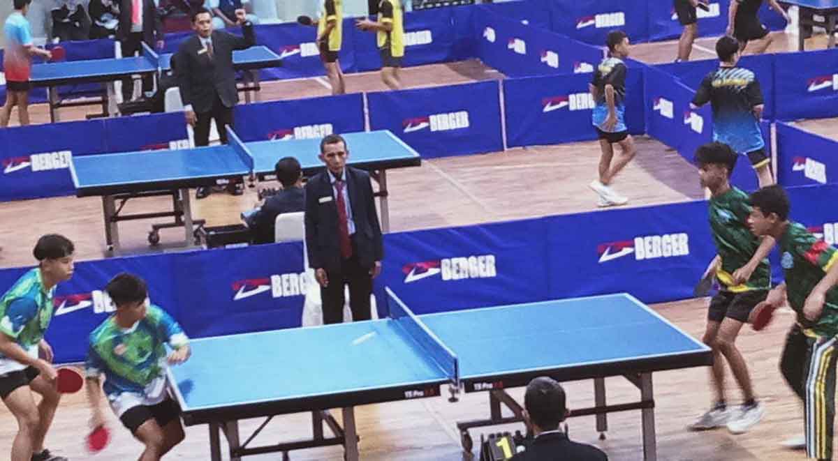 Atlet tenis meja dari Kota Batu saat bertanding di Porprov IX Jatim 2025.