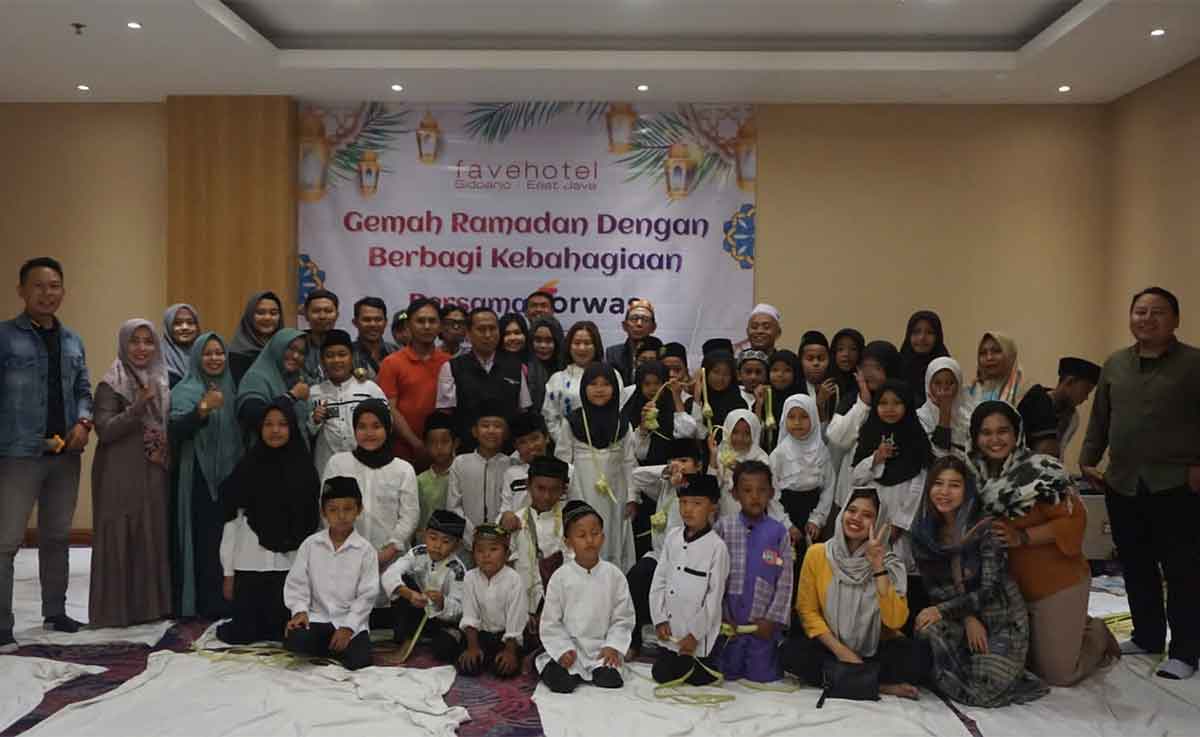 Forwas saat kegiatan bersama anak uatim di Kota Delta.