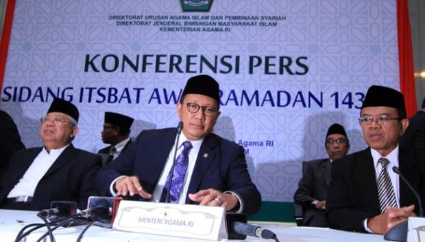 Menteri Agama Lukman Hakim Saifuddin saat jumpa pers mengumumkan penentuan 1 Ramadan  usai sidang itsbat awal bulan Ramadan 1437 H di Gedung Kementerian Agama, Jakarta, 5 Juni 2016. TEMPO/Eko Siswono Toyudho