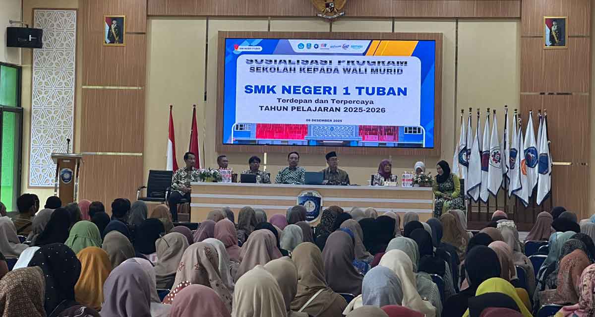 Rapat koordinasi yang digelar Komite SMKN 1 Tuban.