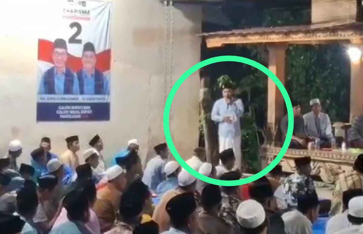 Calon Wakil Bupati Pamekasan dari pasangan Kharisma, Sukriyanto (dilingkari), saat memberi sambutan.