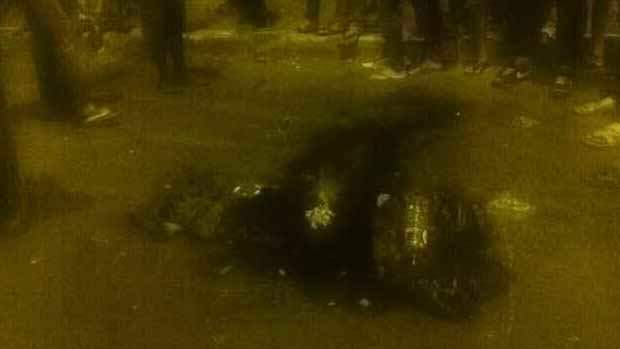 Pecahan tubuh teroris.