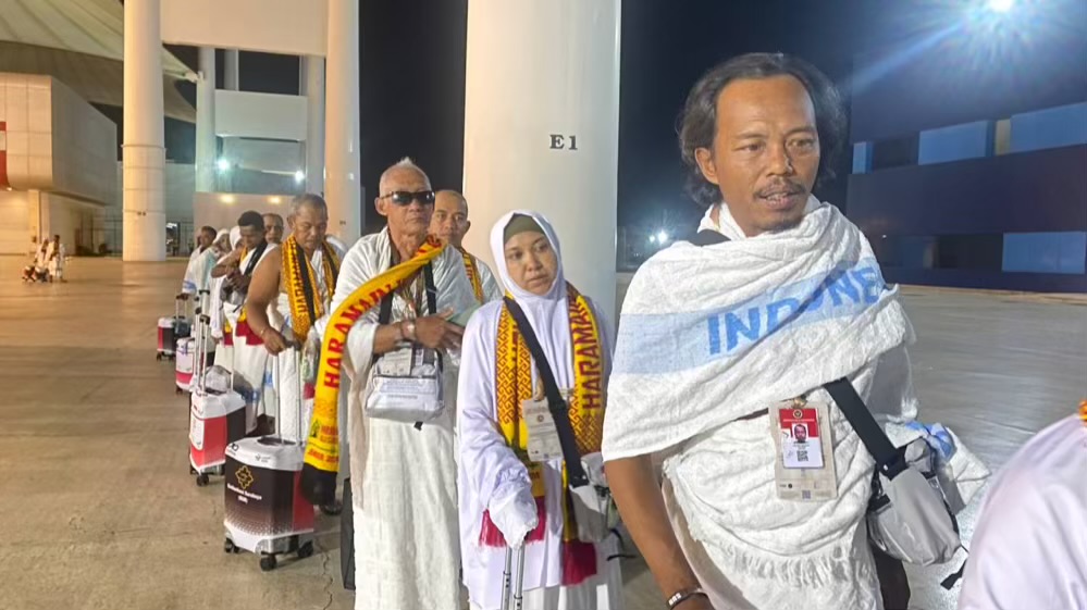 Kedatangan jemaah haji Embarkasi Surabaya (SUB) langsung menuju Makkah untuk melakukan ibadah umrah wajib. Foto: MCH 2026.