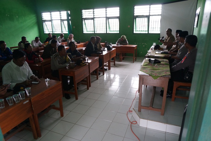  Kapolres Jombang AKBP Agung Marlianto menyebutkan pihaknya akan mengambil alih kasus dugaan pencabulan yang menimpa 25 murid SMPN 6 Jombang, Jawa Timur. Foto: RONY S/BANGSAONLINE 