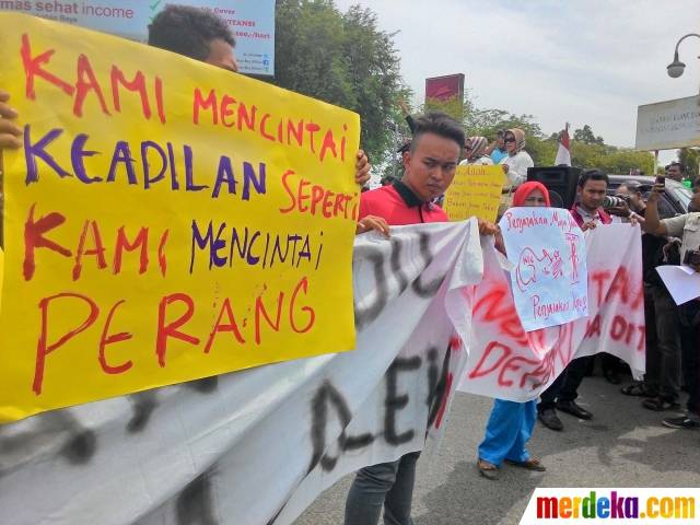 Pendukung Prabowo di Aceh saat demo. Foto: merdeka.com