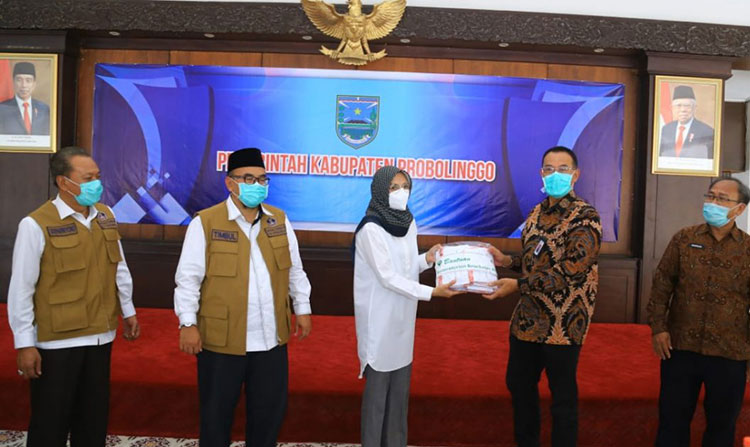 Bupati Tantri saat menerima kunjungan dari Kemenkes RI. (foto: ist)