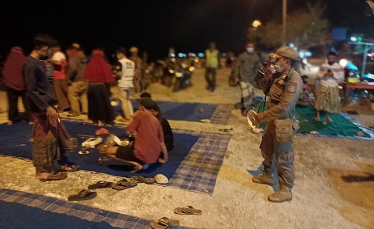 Ratusan Warga di Tuban Terjaring Razia Pengawasan PPKM Mikro