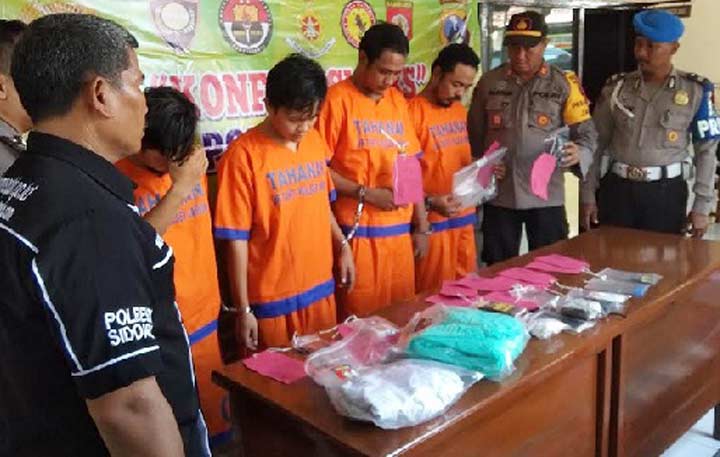 Empat tersangka yang ditangkap dalam waktu sepekan.