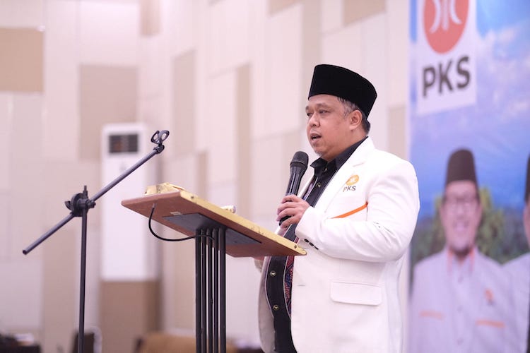 Ketua DPW PKS Instruksikan Kadernya All Out Menangkan Paslon Khofifah-Emil dan Ikfina Dullah