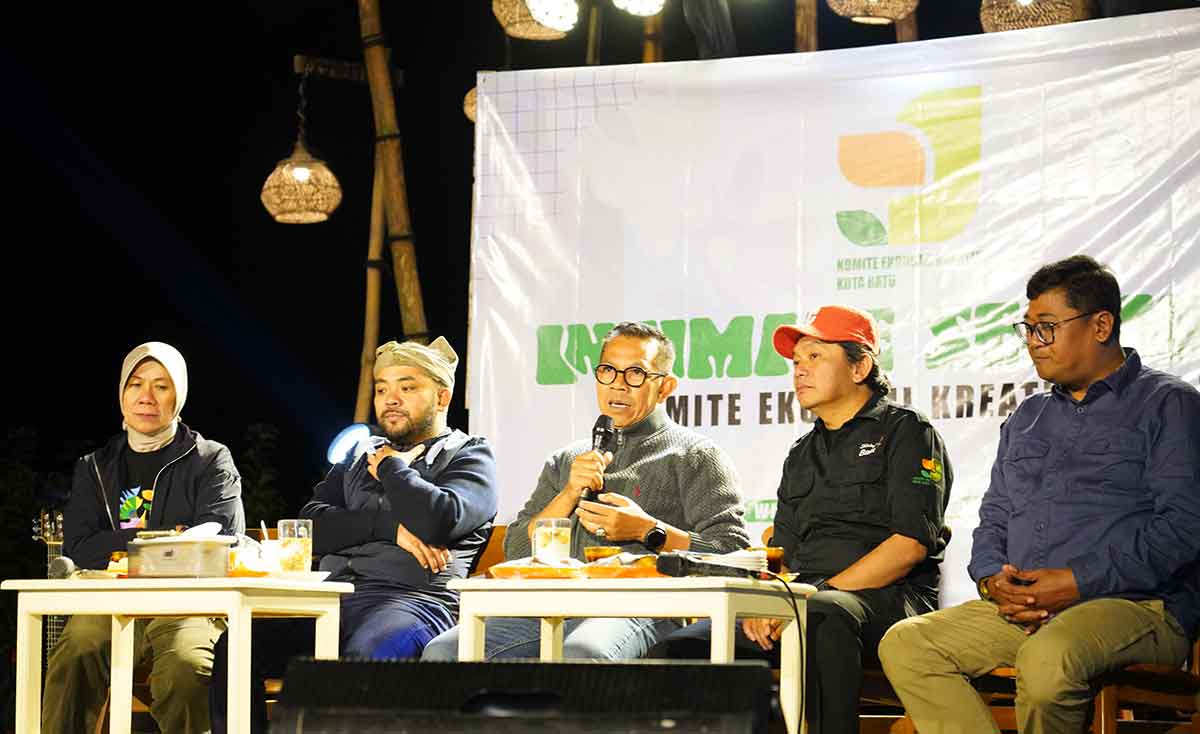Njagong bareng yang dilaksanakan di Wisata Dusun Kuliner Desa Tulungrejo, Kecamatan Bumiaji, Kota Batu.