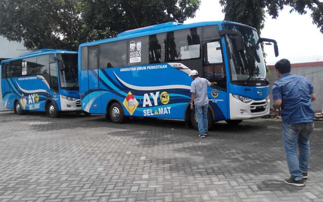 Bus sekolah bantuan Kemenhub