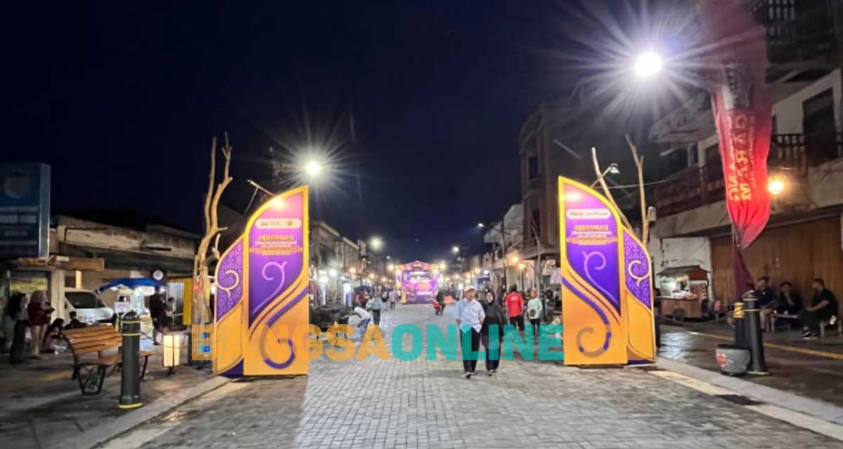 Salah satu sudut di Jalan Stasiun, Kota Kediri, yang baru direnovasi. Foto: MUJI HARJITA/BANGSAONLINE