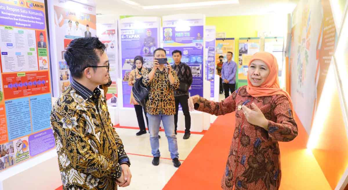 Gubernur Khofifah saat menghadiri PKN Tingkat II Angkatan XII 2025.