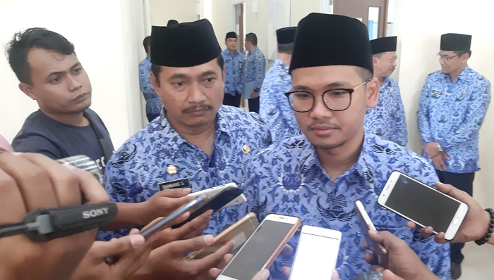 Bupati Bangkalan R. Abdul Latif Imron meresmikan gedung Dinas Komunikasi dan Informasi Kabupaten Bangkalan yang terletak di lingkungan Pemkab Bangkalan.