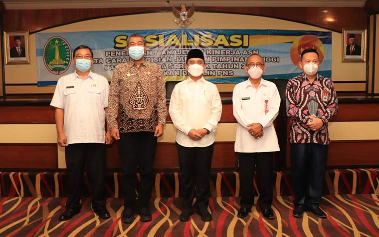 Pembukaan Sosialisasi Penerapan Manajemen Kinerja ASN dan Tata Cara Pengisian Jabatan Pimpinan Tinggi Pasca Pilkada Serentak Tahun 2020 serta Penegakan Disiplin PNS, Rabu (9/6).