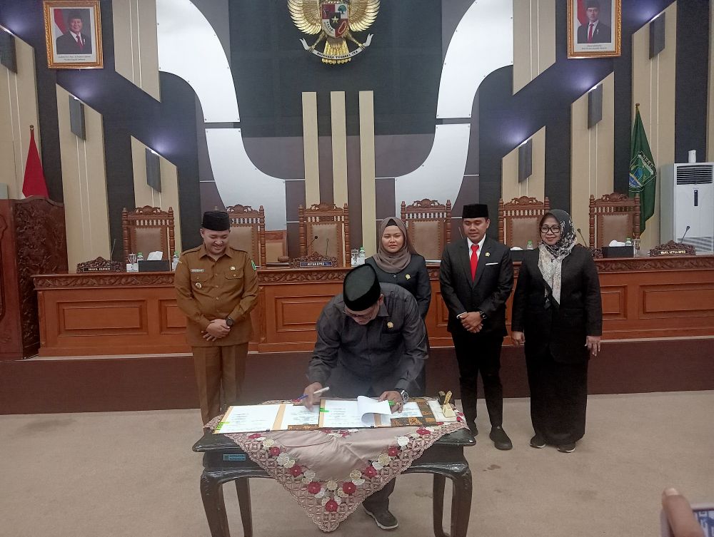 Rapat Paripurna yang digelar DPRD Kabupaten Pasuruan