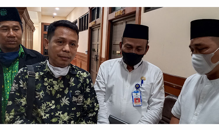 Kepala Dispendik Gresik Mahin dan Ketua LP Ma
