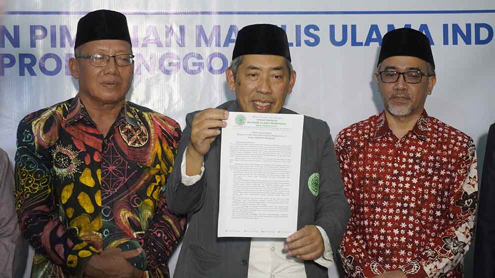 Prof. Dr. KH. Muhammad Sulthon, MA merespon Perda Pendapatan dan Retribusi Daerah yang dinilai berpotensi maksiat. 