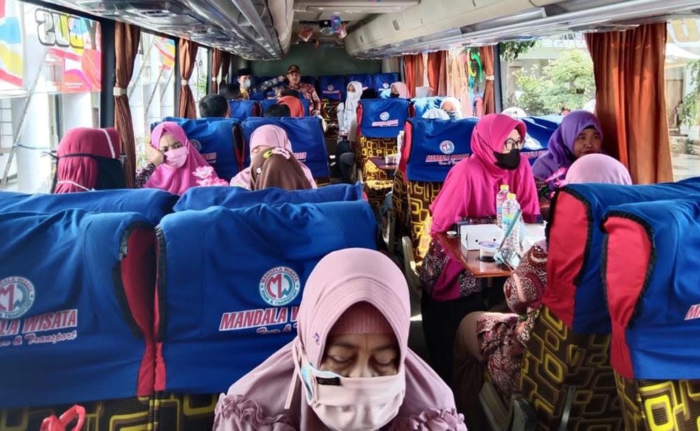 Digelar Lebih Menarik, Sarasehan Sejarah Pamekasan Dilakukan dalam Bus