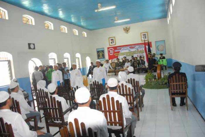 Hadiah Agustusan, 34 Napi di Mojokerto dan Jombang Bebas