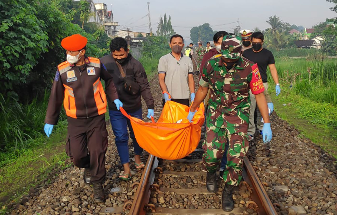 Aksi Bunuh Diri Kembali Terjadi Di Blitar Korban Tabrakkan Diri Ke 