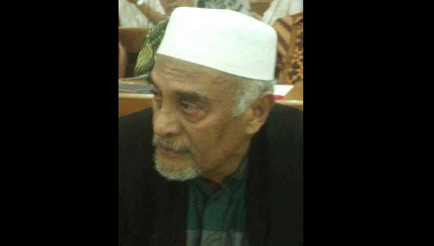 Drs KH Abdul Kadir Makarim. (foto: BANGSAONLINE)