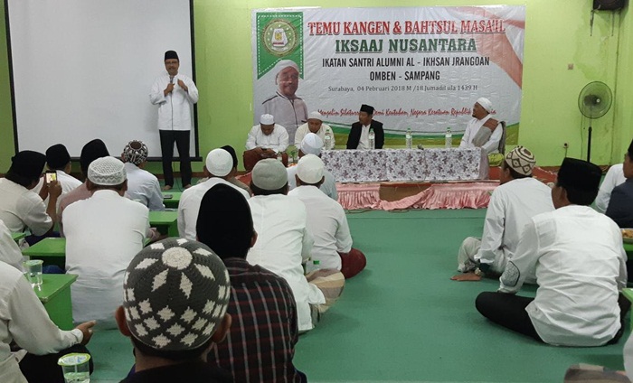 Wakil Gubernur Jawa Timur H Saifullah Yusuf alias Gus Ipul saat membuka acara "Temu Kangen dan Bahtsul Masail IKSAAJ NUSANTARA", Minggu (4/2). 