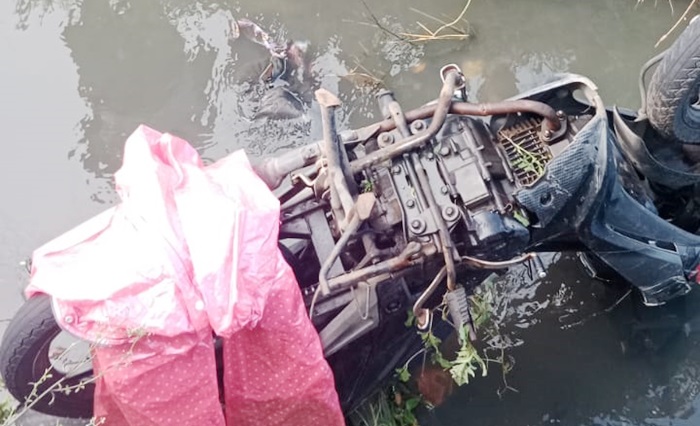 Kondisi standar atau jagang tengah sepeda motor dalam posisi difungsikan.