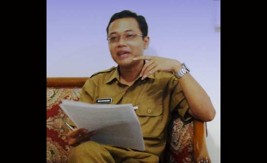 Deni Cahyantoro, Kasubag Perundang-undangan. foto: BANGSAONLINE