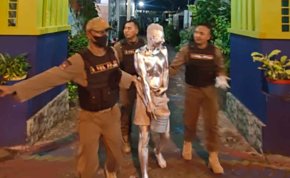 Mengganggu Ketertiban Umum, Satpol PP Gresik Razia Manusia Silver