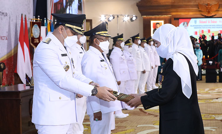 Pemimpin Baru Telah Lahir, Eri Cahyadi-Armuji Siap Lanjutkan Kebaikan