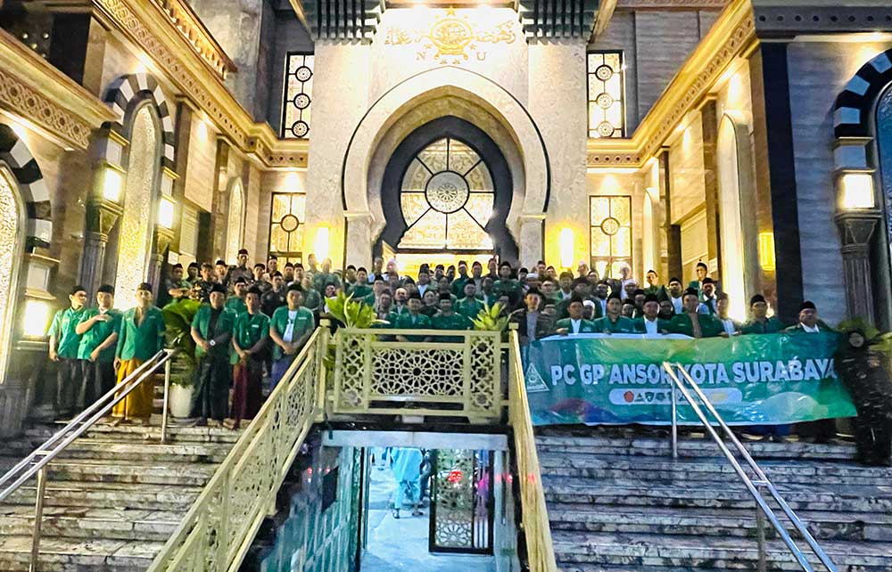 PC GP Ansor Kota Surabaya memberi apresiasi kepada 9 posko lebaran yang didirikan jajaran pengurus PAC dan ranting. Foto: Ist.