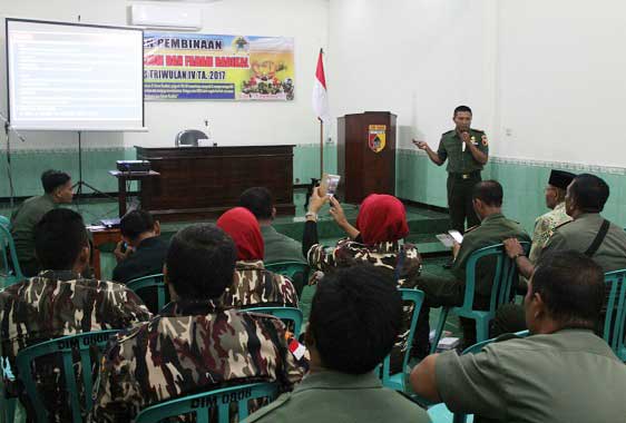 Pembinaan balatkom Kodim Blitar.