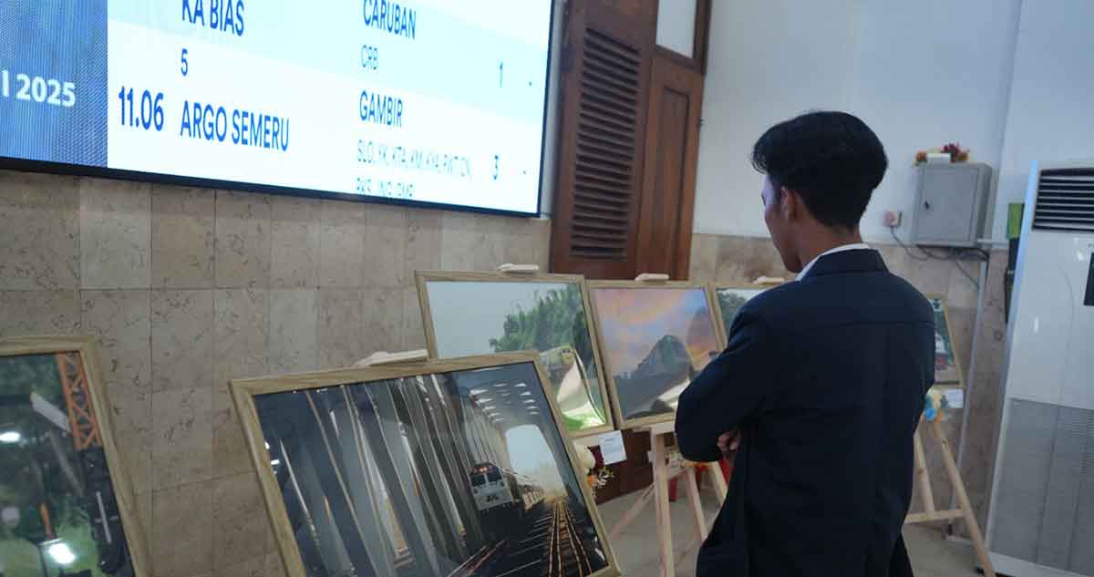 Pameran fotografi yang digelar KAI Daop 7 Madiun.