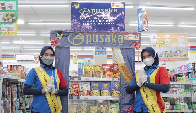 Produk UMKM Kota Kediri yang dipajang dan dijual di toko modern. (Foto: Ist.)