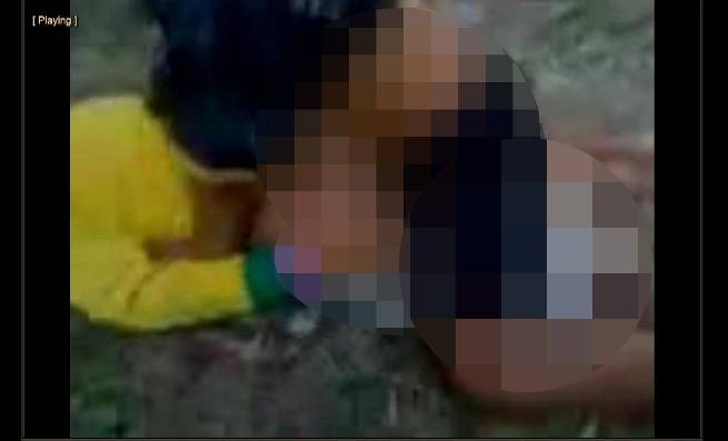 Salah satu cuplikan video mesum yang diperankan oleh bocah