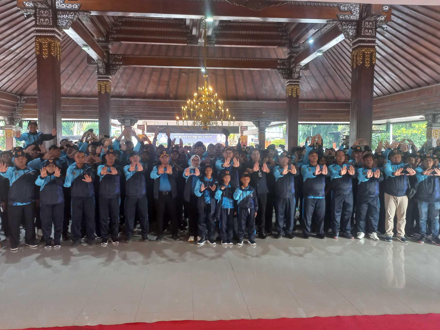 Ratusan atlet dan ofisial Porprov Jatim Kontingen Mojokerto