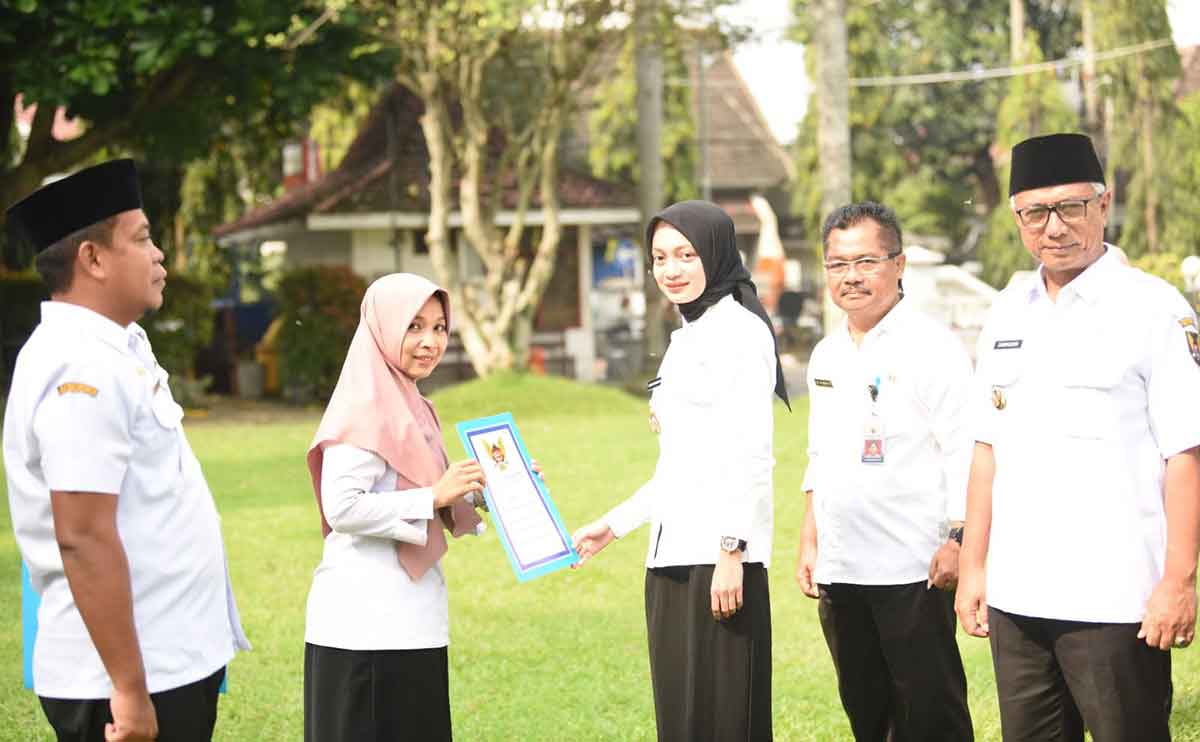 Pesan Wali Kota Kediri saat Serahkan SK Kenaikan Pangkat Periode 1 April 2025