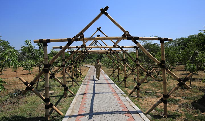Suasana Hutan Kota Balas Klumprik.