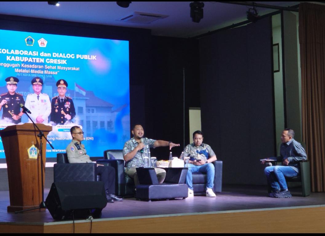 Dari kiri, Ipda Andreas Dwi Anggoro, Fandi Akhmad Yani, Raden Achmad Nur Rizky, dan  M. Syuhud Almanfaluty dalam forum kolaborasi dialog publik. Foto: Ist.