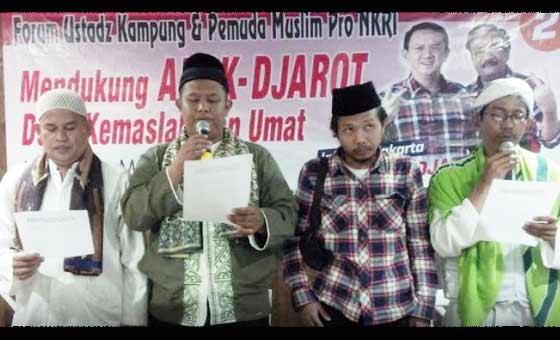FOTO ILUSTRASI: Deklarasi ustadz kampung untuk mendukung Ahok-Djarot.