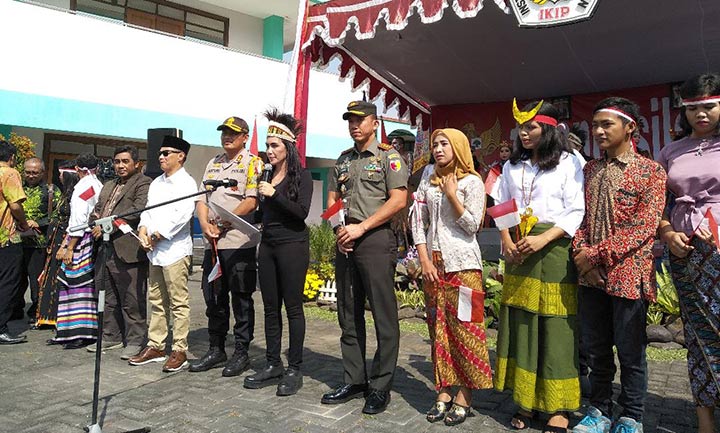 Deklarasi Kebangsaan di IKIP Budi Utomo. foto: IWAN/ BANGSAONLINE