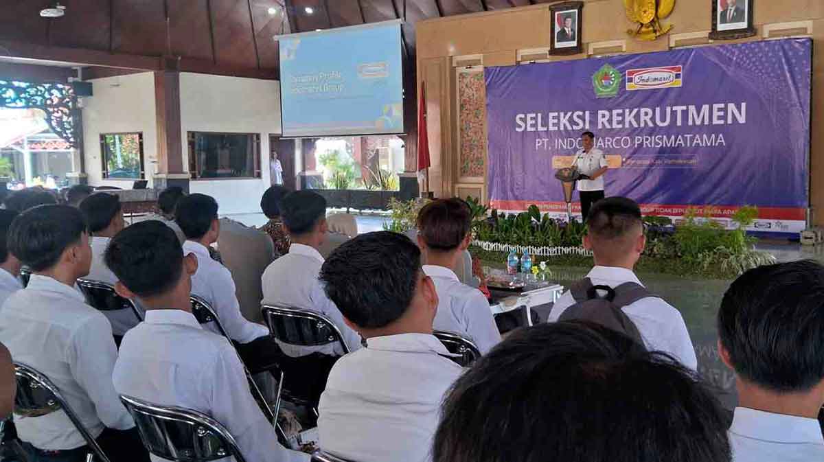 Rekrutmen PT Indomarco Prismatama di Pendopo Ronggo Sukowati, Pamekasan.