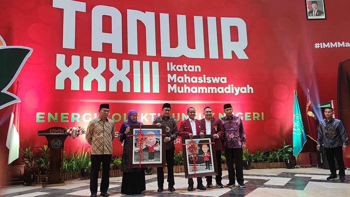 Gubernur Khofifah saat menghadiri Tanwir Ikatan Mahasiswa Muhammadiyah ke-XXXIII di Dome UMM.